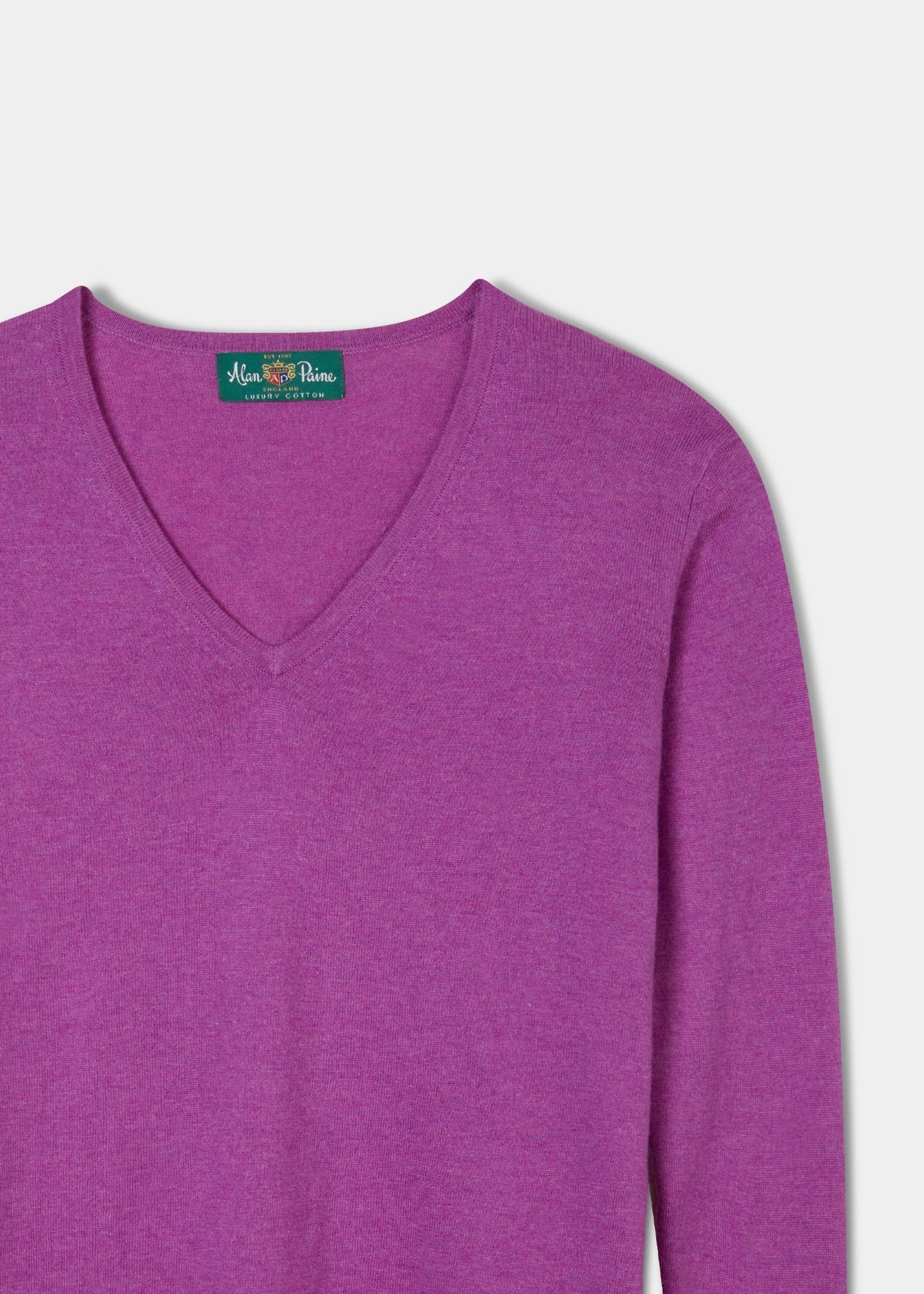 Ladies cotton cashmere jumper in colourway orchid with a vee neck