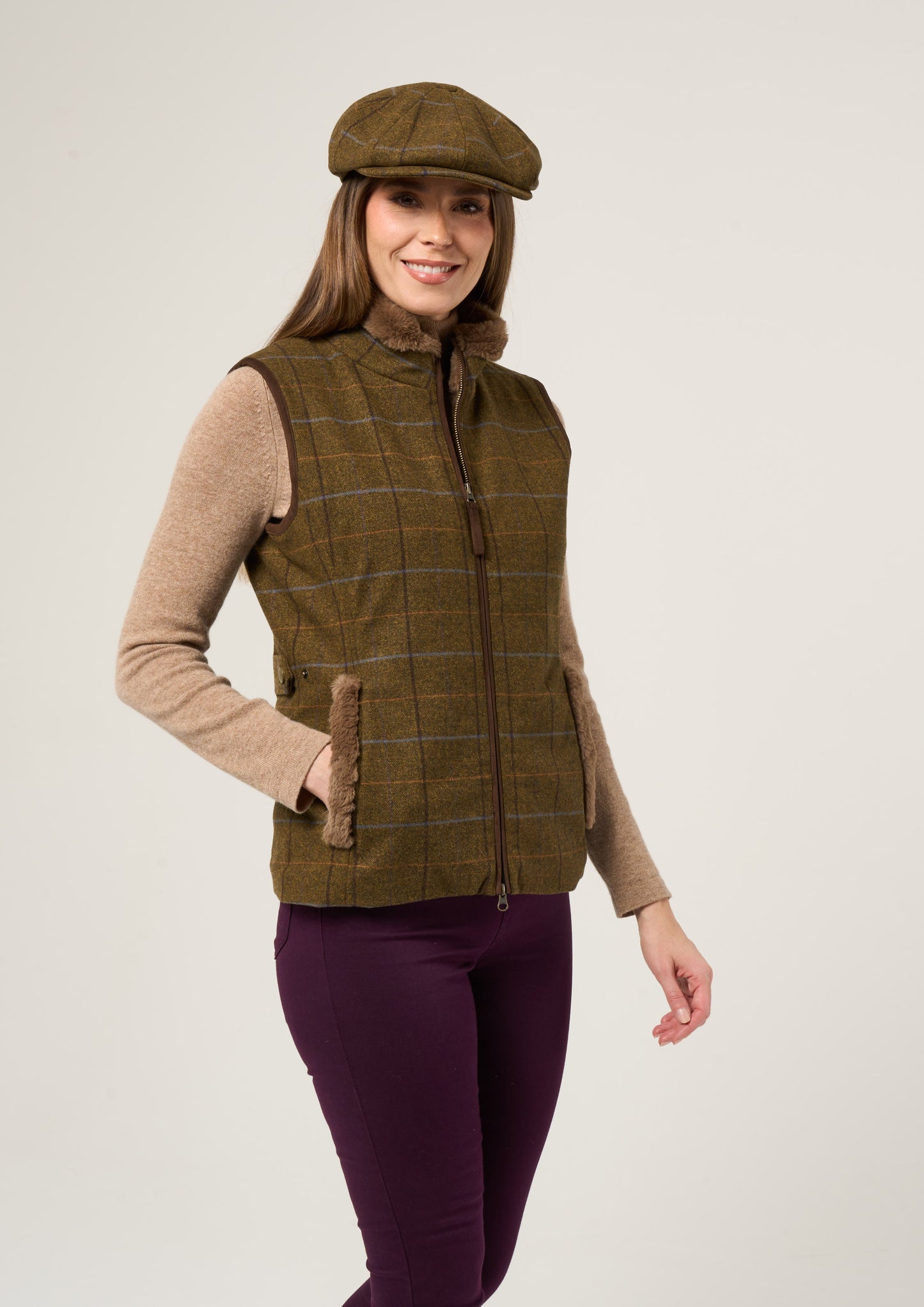 Combrook Ladies Tweed Gilet In Hazel