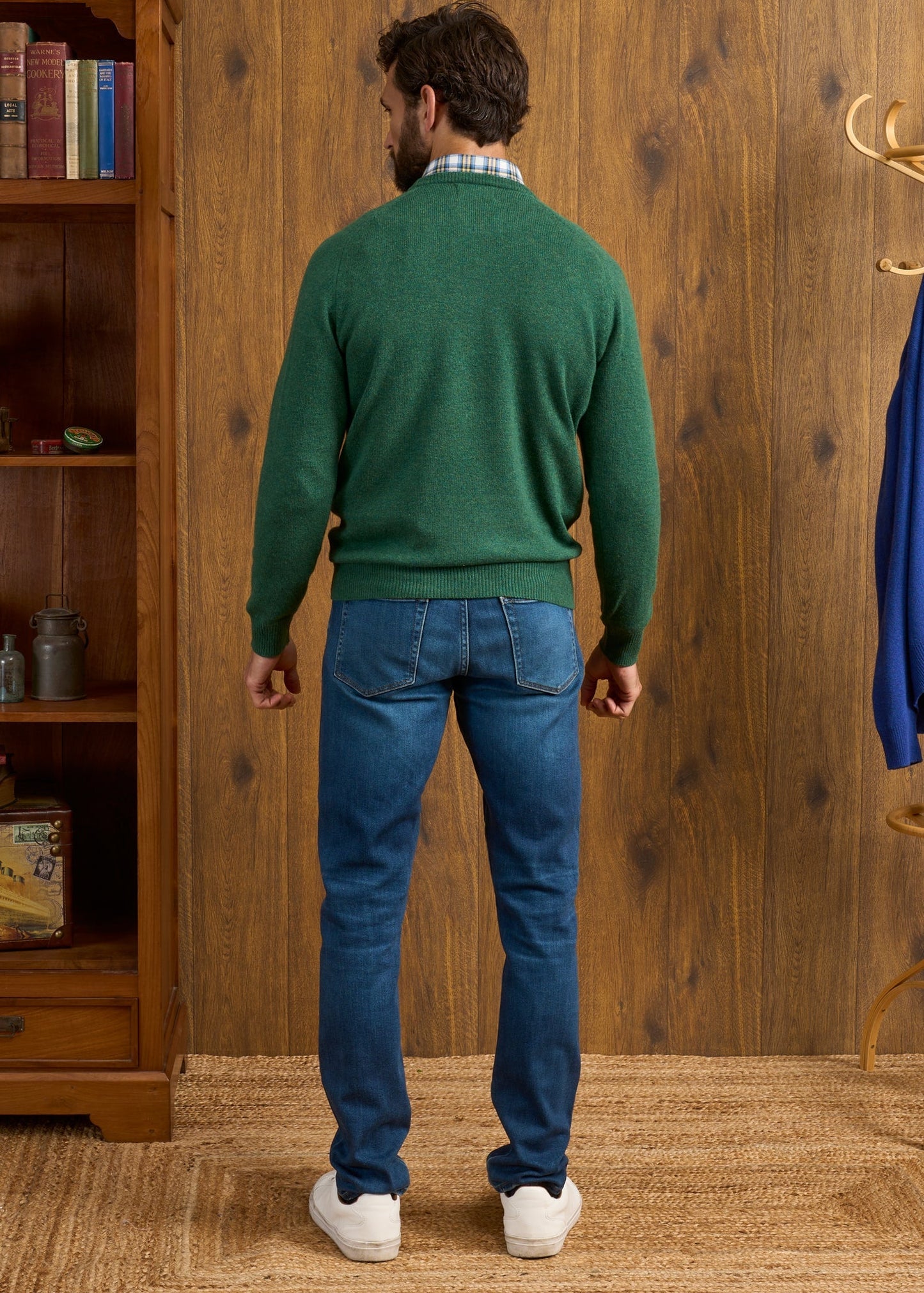 Dorset Men's Lambswool Jumper in Courgette - Classic Fit