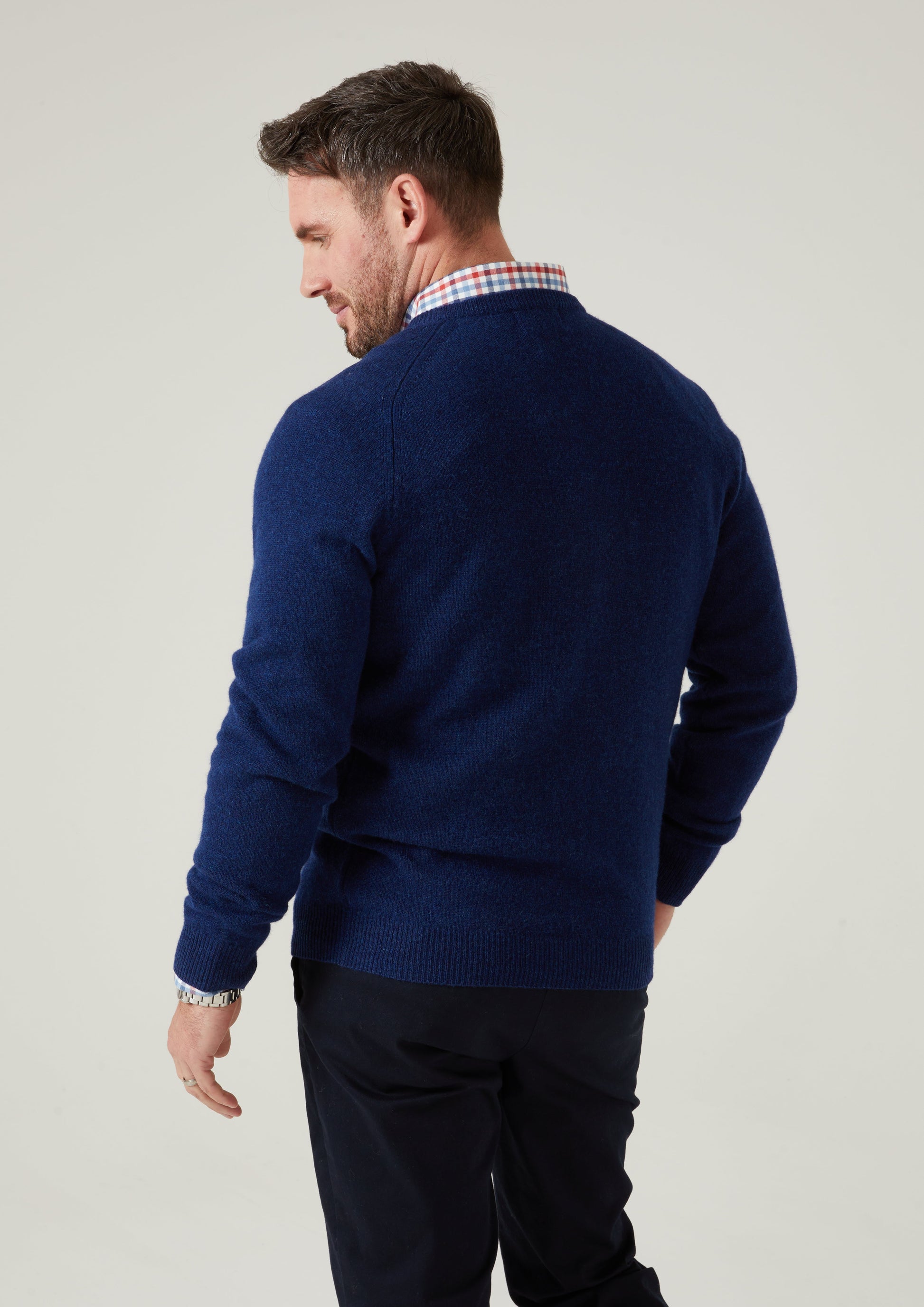 Kilsyth Men's Lambswool Jumper in Indigo