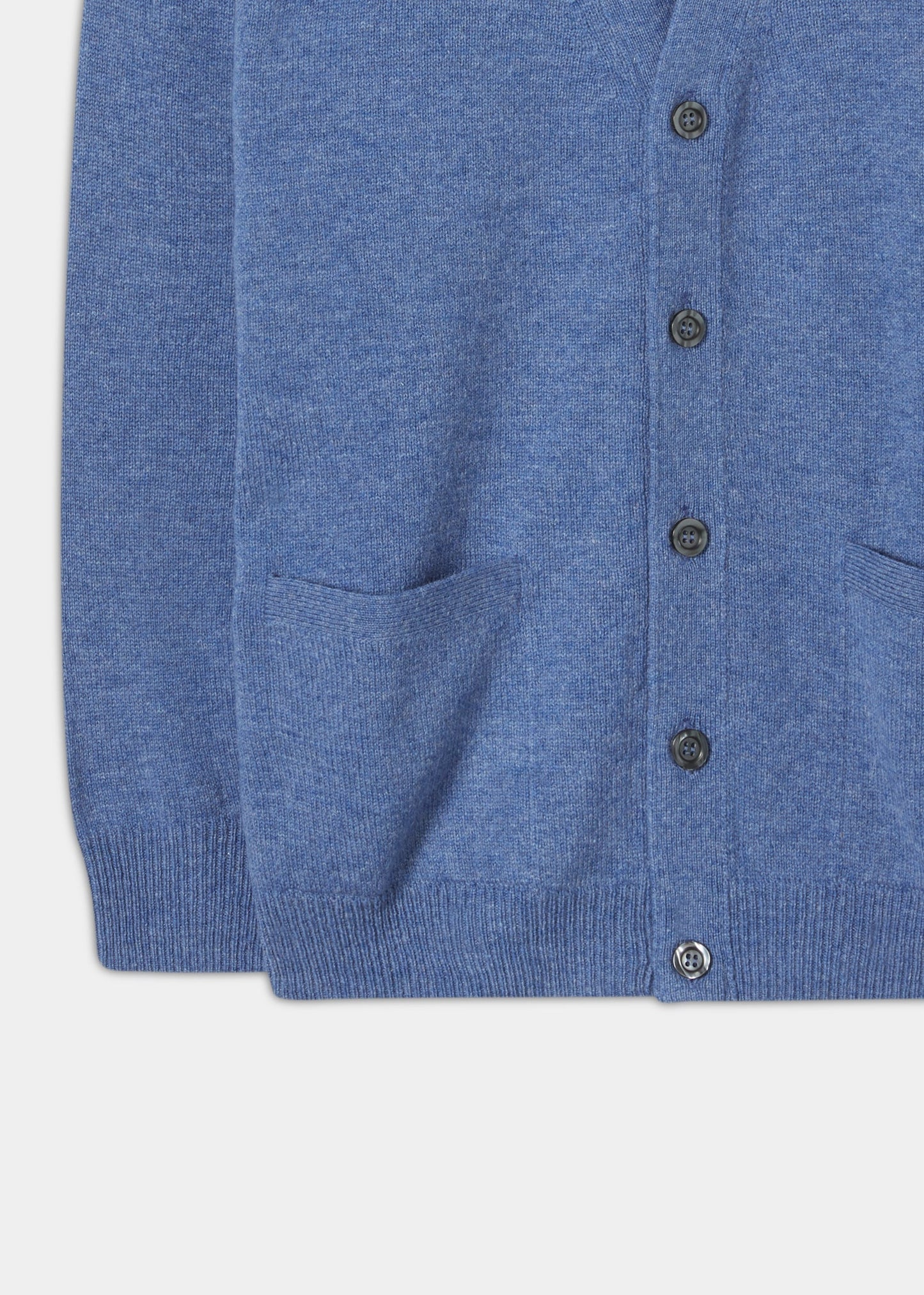 Lambswool-Cardigan-Jeans