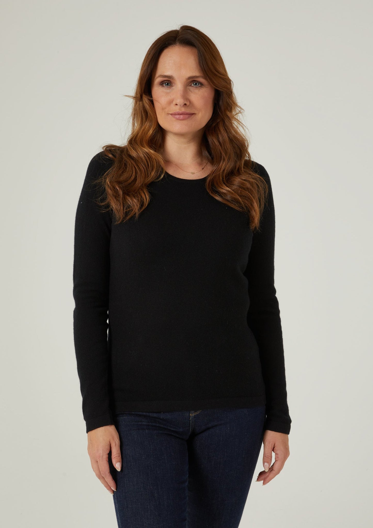 Ladies Geelong Lambswool Crew Neck Jumper In Black